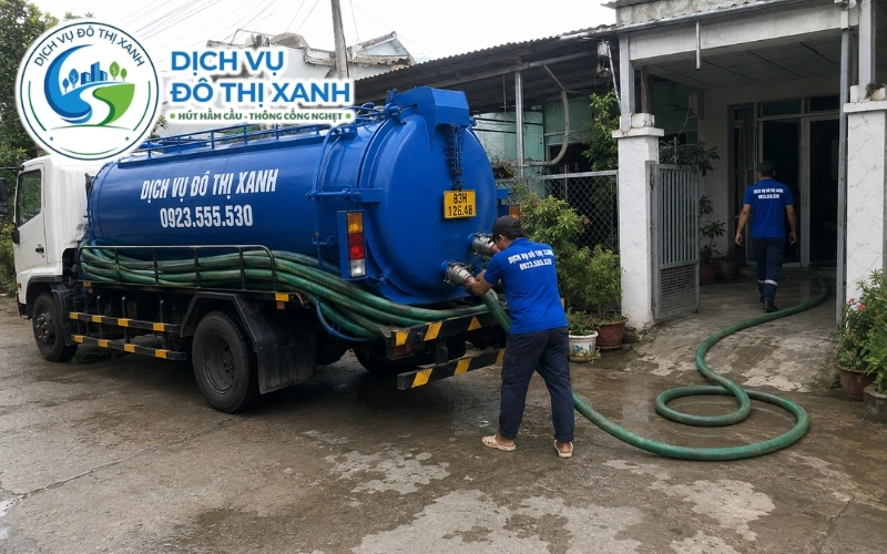 Chủ nhà hỏi bốn vấn đề cần thiết trước khi thuê dịch vụ hút hầm cầu tại Châu Thành
