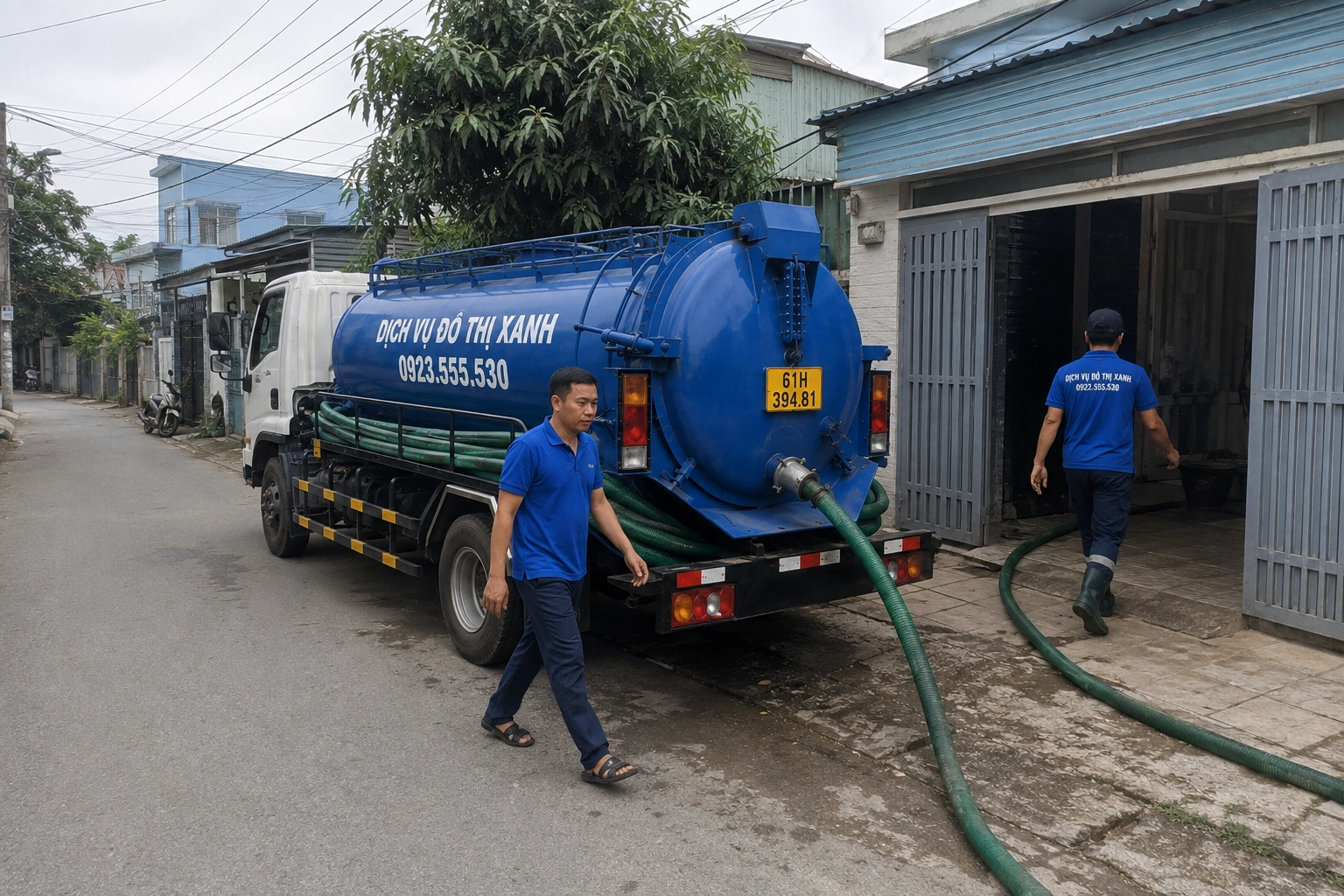 Xe hút hầm cầu Đô Thị Xanh phục vụ nhà nằm sâu trong vùng cao su và gom chuyến tại Phú Giáo