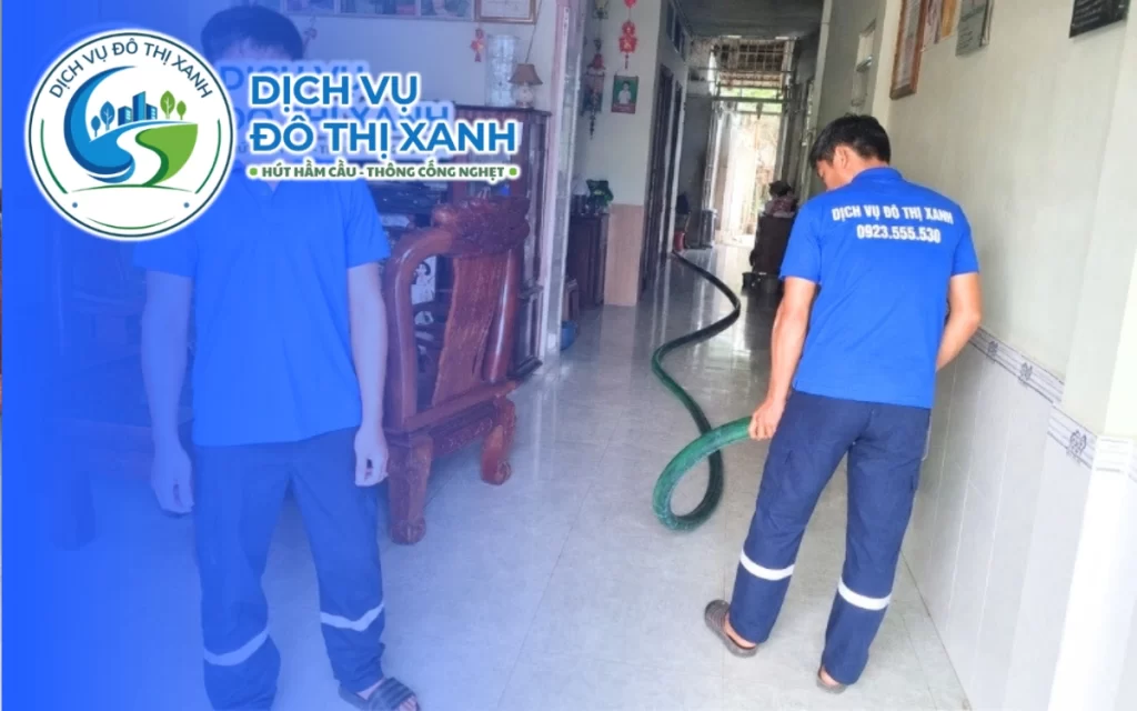 Hút hầm cầu Quận 2, chủ nhà ở xa vẫn nắm từng bước 4 Hút hầm cầu Quận 2 Thảo Điền, Đô Thị Xanh có máy túc trực phục vụ 24/7