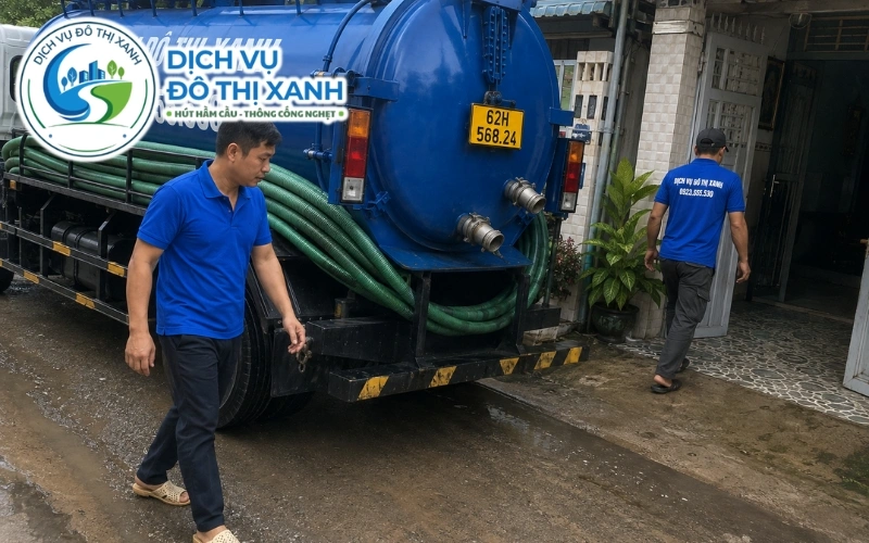Đội thợ Đô Thị Xanh hút hầm cầu nhà xưởng tại Đức Hòa ngoài giờ sản xuất
