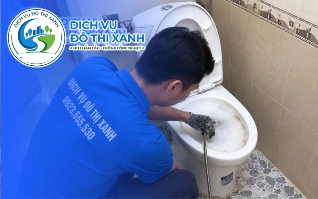 Thông bồn cầu Ngã Năm, Đô Thị Xanh gắp dị vật gây tắc và phục vụ 24/7