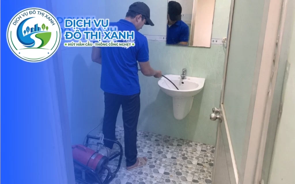 Thông cống nghẹt Cần Giuộc, Đô Thị Xanh nạo và xịt rửa đường ống tận đáy 24/7