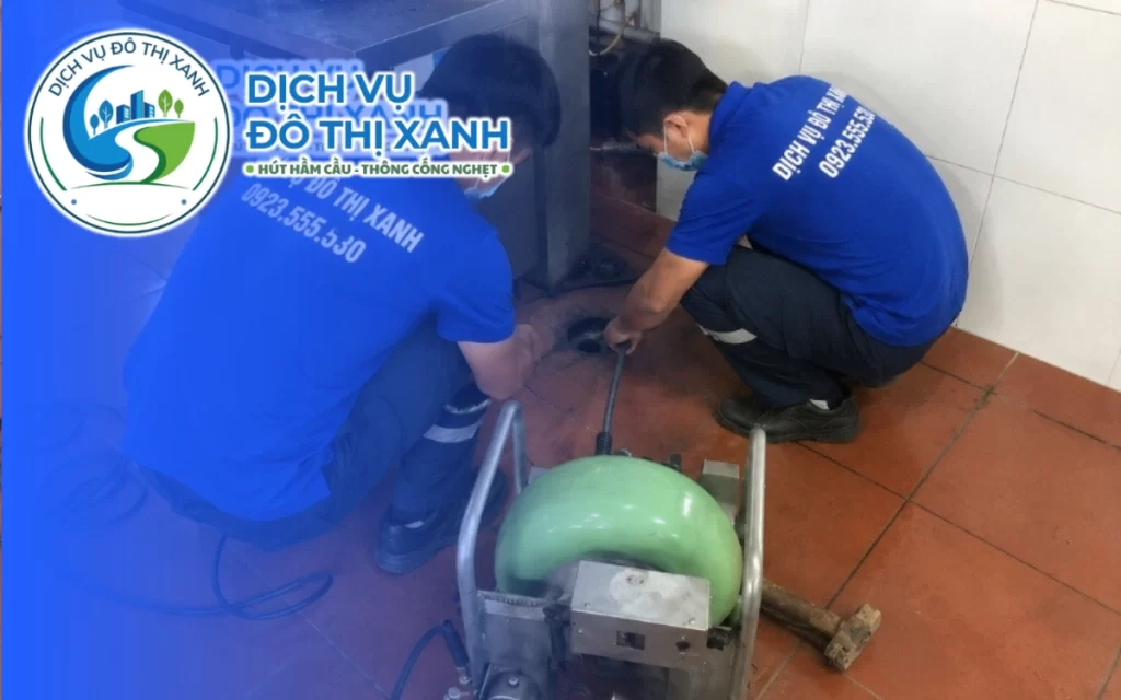 Thông cống nghẹt Dương Minh Châu, Đô Thị Xanh dò đúng điểm tắc trước khi xử lý