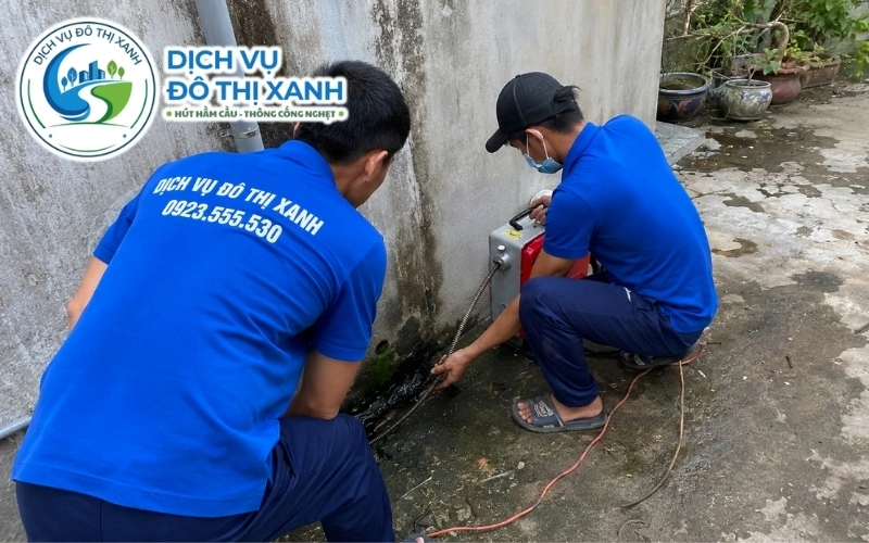 Đội Đô Thị Xanh xử lý cống chung giữa dãy trọ và xưởng cơ khí tại Châu Thành
